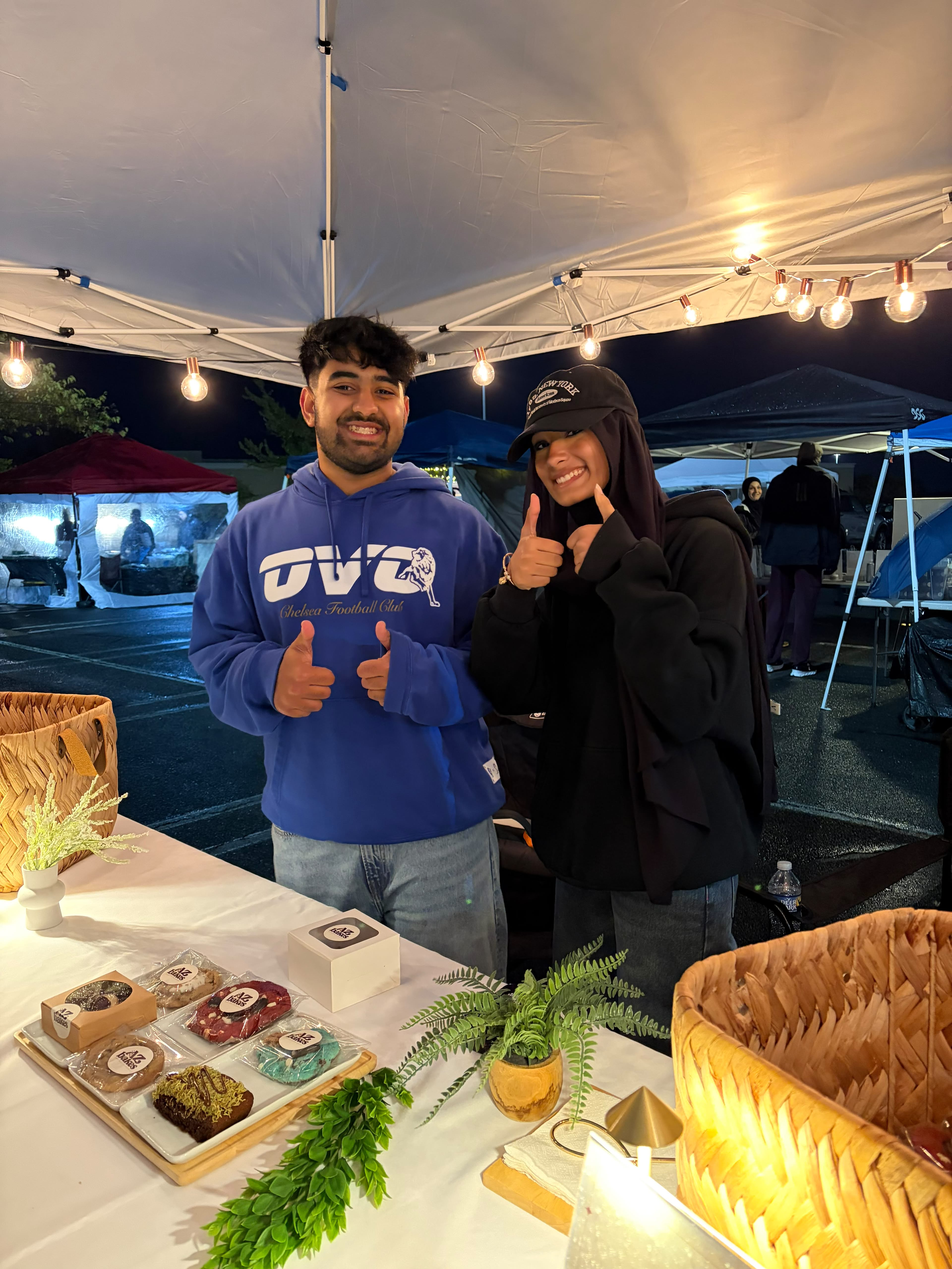 The AZ Bakes sibling team at their bakery booth